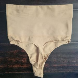 Skims thong tummy control